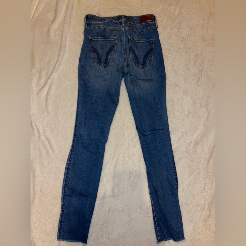 Hollister Super High Rise Jeans!
